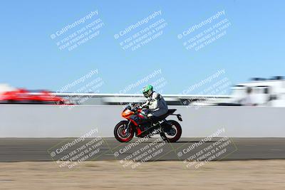 media/Jan-09-2022-SoCal Trackdays (Sun) [[2b1fec8404]]/Front Straight Speed Shots (1pm)/